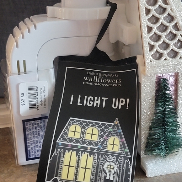 Bath and Body Works Wallflower plug-in - Picture 9 of 9